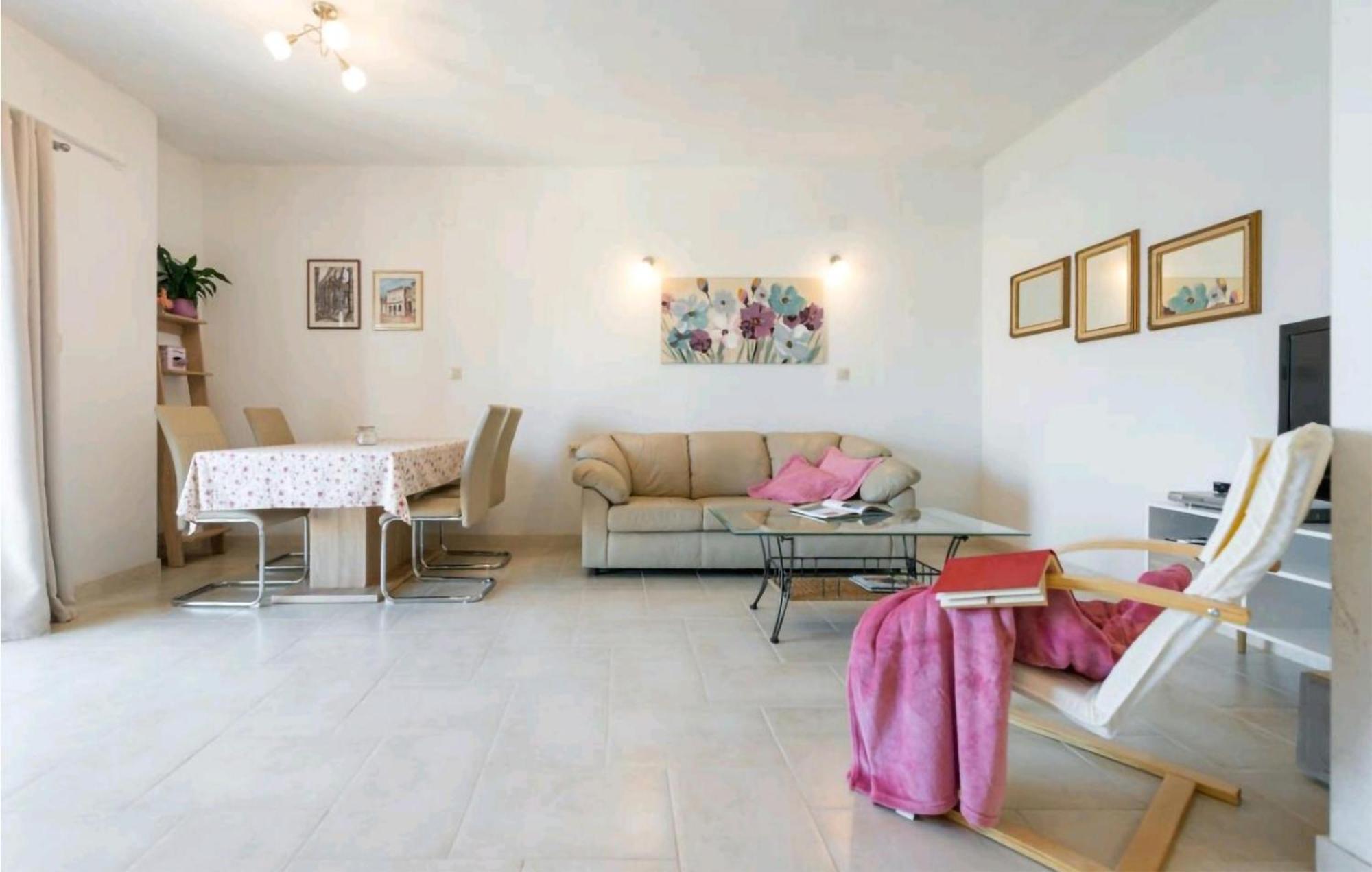 Amazing Apartment In Selca With Wifi Exterior photo